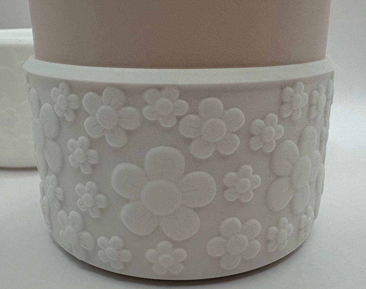 White Floral - Textured Tumbler Boot - Silicone Boot- Tumbler Accessories