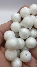 Load image into Gallery viewer, White Pearl Silicone Beads - 15mm
