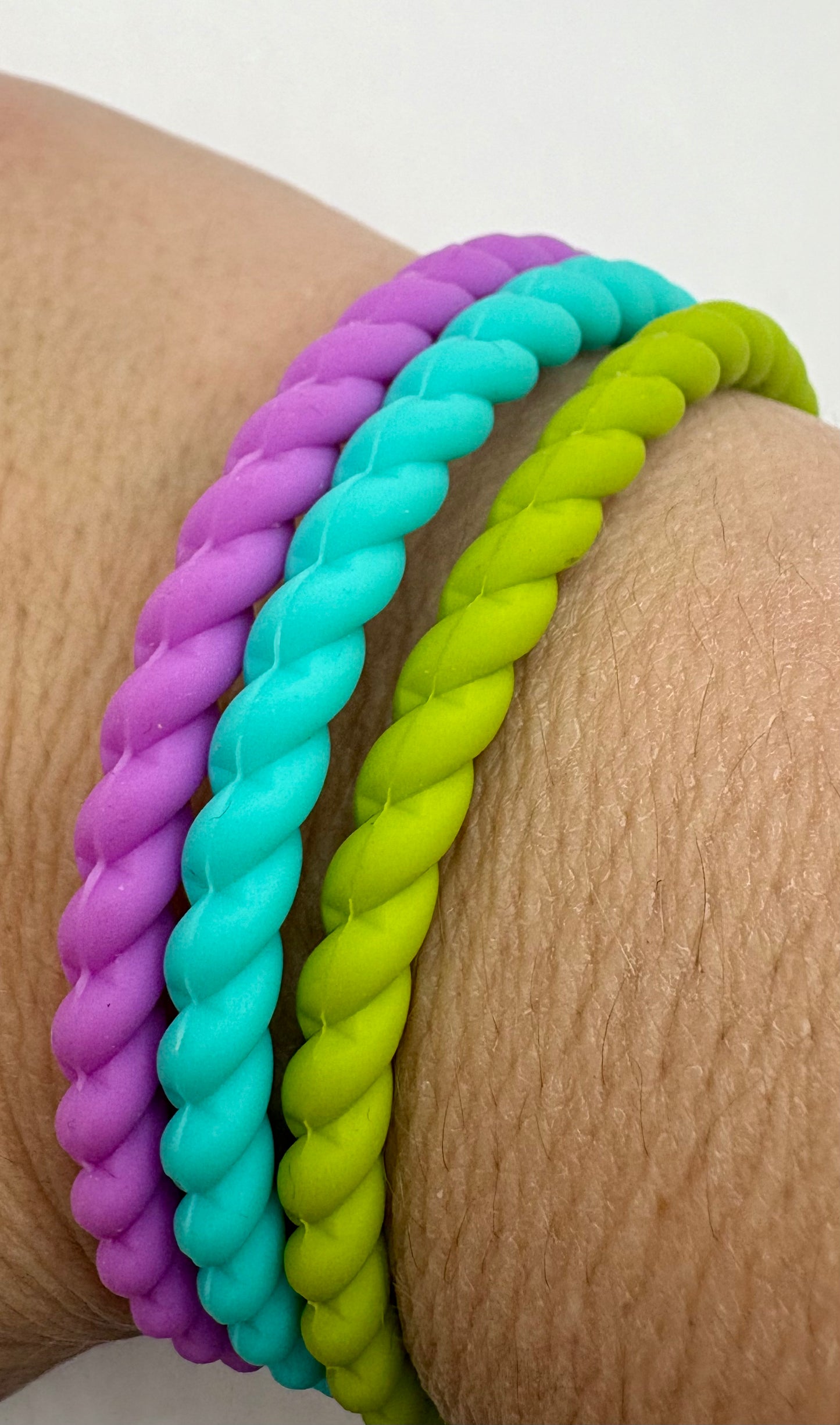 Women’s Braided Silicone Bracelet - Stackable