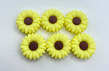 Load image into Gallery viewer, 1 Small Daisy Silicone Focal Bead choose color
