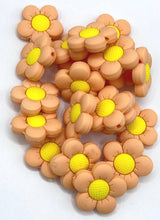 Load image into Gallery viewer, Flower Silicone Focal Bead
