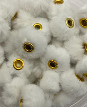 Load image into Gallery viewer, 10 Fuzzy Spacer  Beads - 20 mm - White
