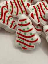 Load image into Gallery viewer, Christmas Tree Cake   Silicone Focal Bead
