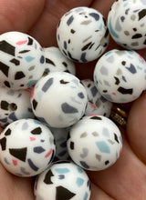 Load image into Gallery viewer, Terrazzo Silicone Beads - 15mm
