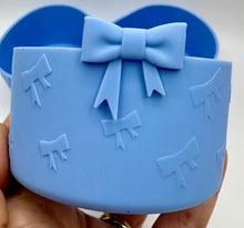 Load image into Gallery viewer, Light Blue Bow Textured Tumbler Boot - Silicone Boot- Tumbler Accessories
