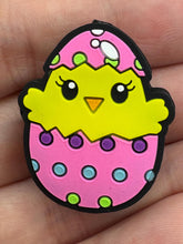 Load image into Gallery viewer, Chick in Easter Egg,  Silicone Focal Bead
