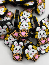 Load image into Gallery viewer, Easter Bunny in Basket,  Silicone Focal Bead
