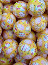 Load image into Gallery viewer, 10 Easter Print Silicone Beads - 15mm
