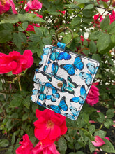 Load image into Gallery viewer, Butterfly ID Wallet
