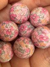 Load image into Gallery viewer, Pink Flower Print Silicone Beads - 15mm 10Ct
