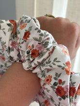 Load image into Gallery viewer, Floral XL Scrunchie
